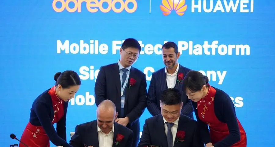 مجموعة Ooredoo تطور خدمات التكنولوجيا المالية ضمن أسواقها، وتبرم اتفاقية تعاون مع Huawei خلال المؤتمر العالمي للجوال 2023