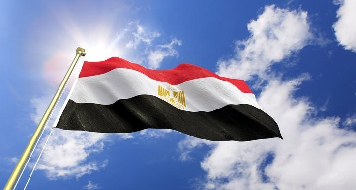 برلمان مصر يقر تعديل وزاري يشمل وزارتي قطاع الأعمال والصناعة
