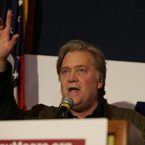 Steve Bannon surrenders to face New York criminal charges in border wall case