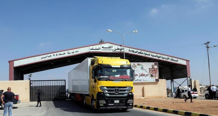 Jordan says 27 drug smugglers killed at border with Syria