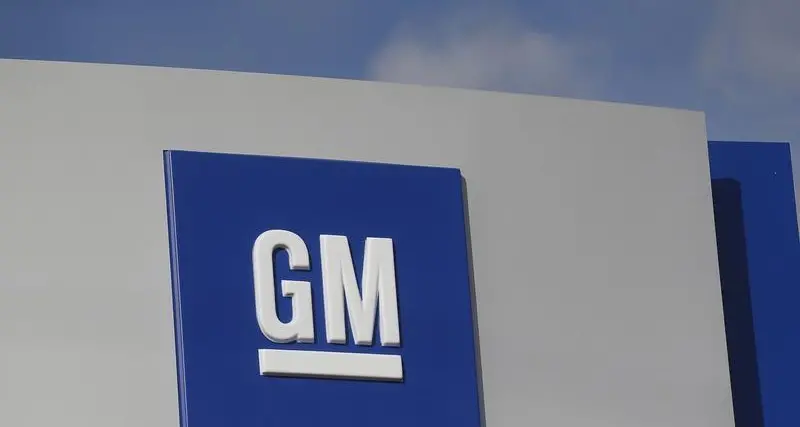 GM recalls 740,000 U.S. trucks, SUVs over headlight issue