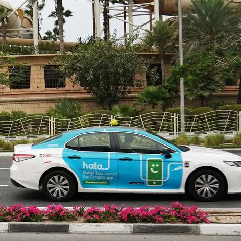Dubai: RTA to shift 80% taxis from street hailing to e-hailing