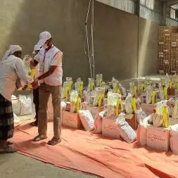 Aster Volunteers donate 75 tonnes of food to 1500 underprivileged families in Yemen