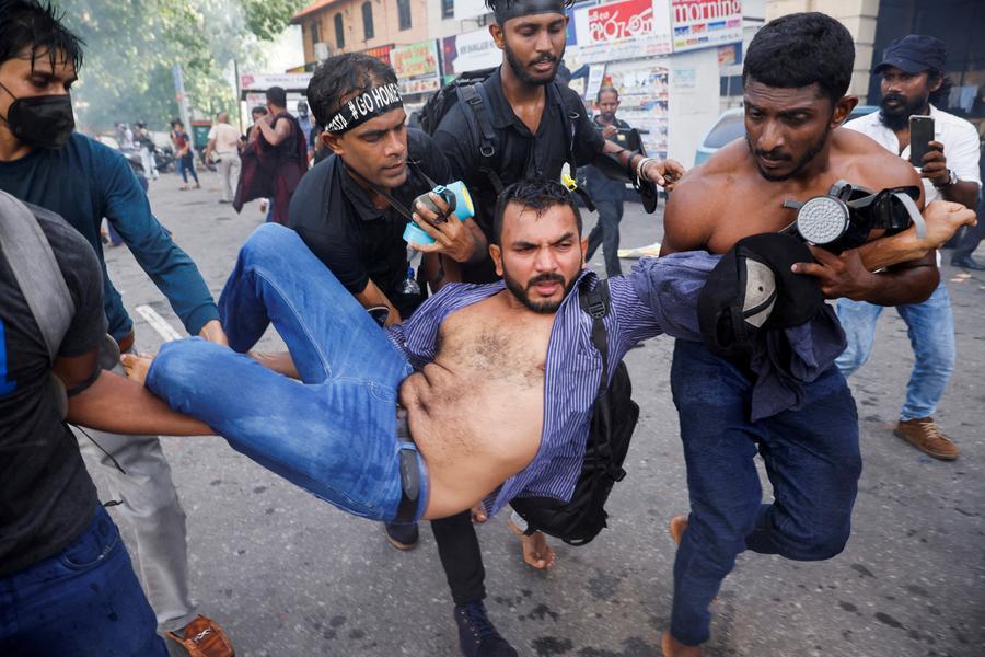 Police clash with protesters over Sri Lanka fuel shortage