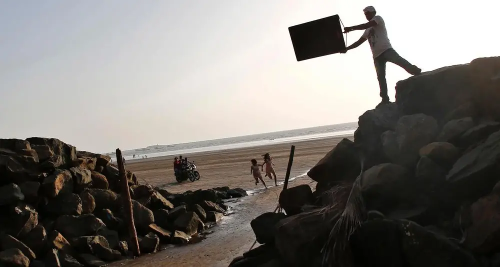 دبي للإنتاج السينمائي تقلص مدة إصدار تصاريح التصوير إلى 3 أيام