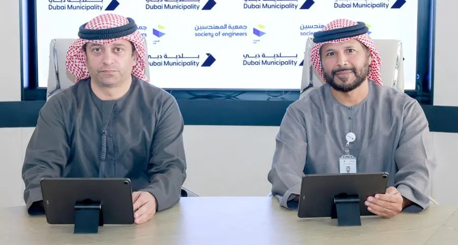 Dubai Municipality signs Memorandum of Cooperation with the Society of Engineers