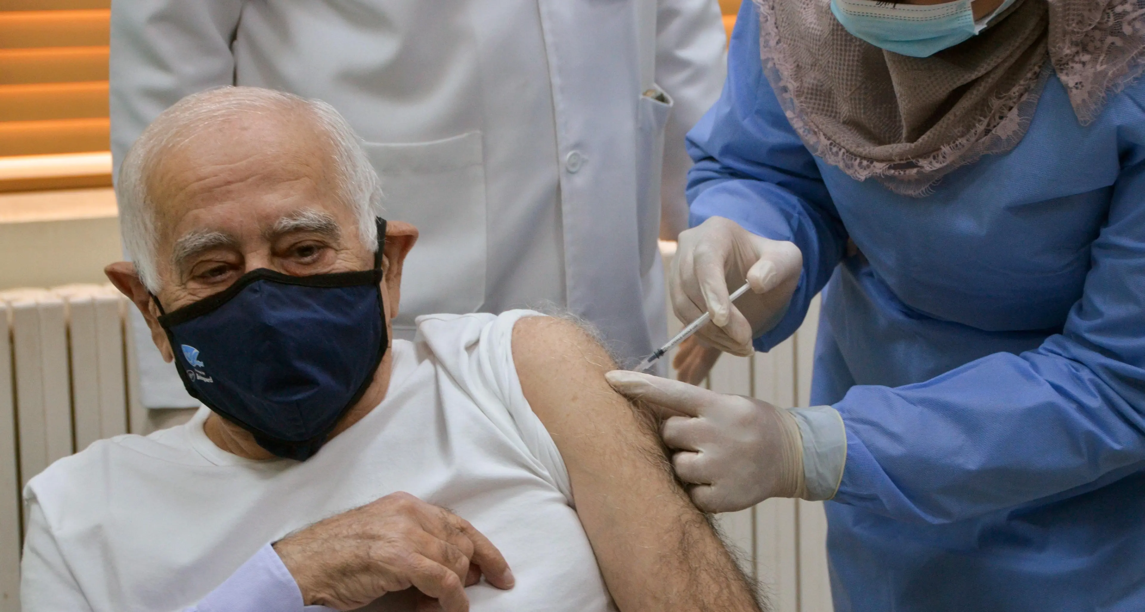 الأردن يعلن تسجيل 25 إصابة بالسلالة الجديدة من فيروس كورونا