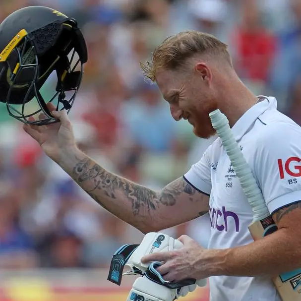 England bowl in 3rd Ashes Test as Australia make changes