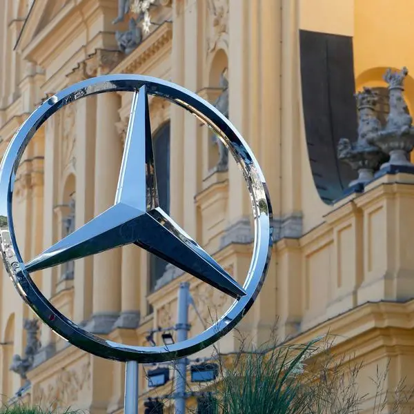 Mercedes-Benz to quit Russian market, sell shares to local investor