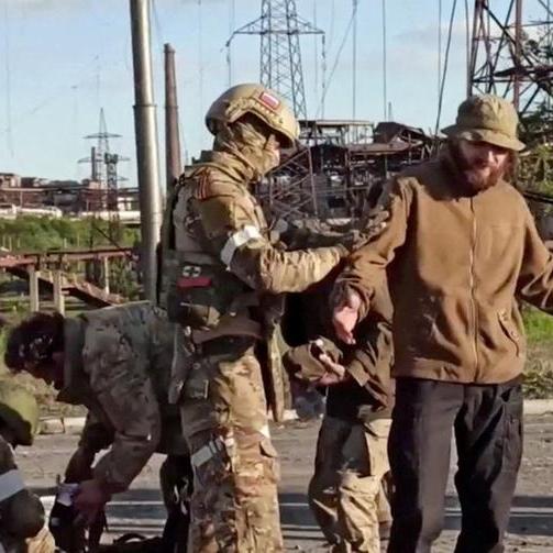 Evacuation of Ukrainian troops from Mariupol continues - Ukrainian general