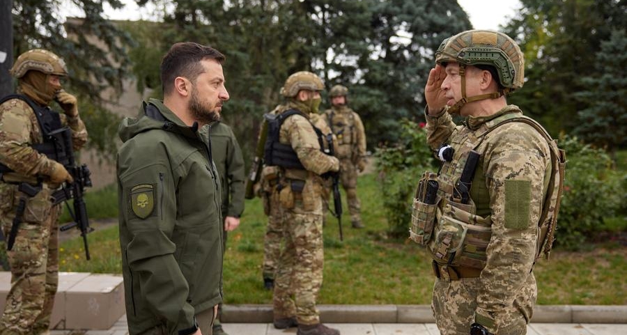 Zelenskiy pays surprise visit to recaptured town of Izium in northeast Ukraine
