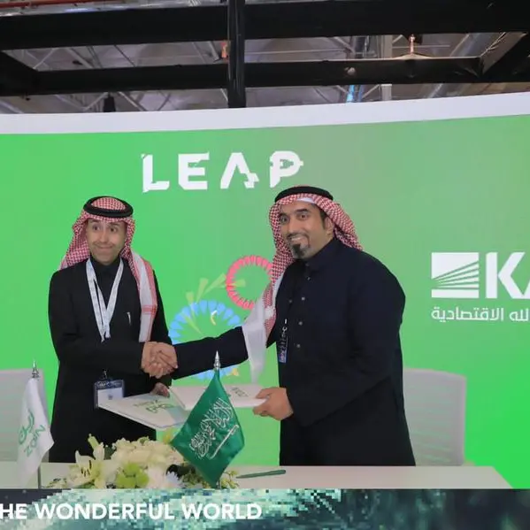 \"زين السعودية\" توقع اتفاقية مع شركة اعمار المدينة الاقتصادية لإنزال الكابل البحري للإنترنت J2M بمدينة \"الملك عبدالله الاقتصادية\"