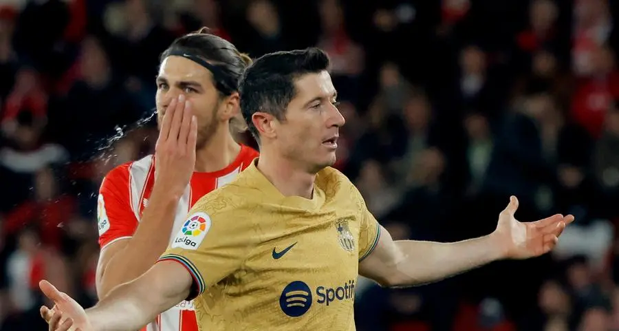 Barcelona's Lewandowski set to miss Real Madrid tie with injury