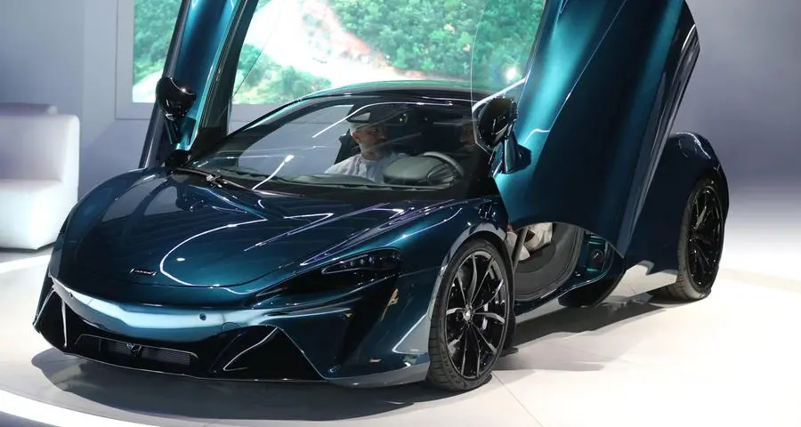 McLaren Artura marks the future of high-performance hybrid supercars