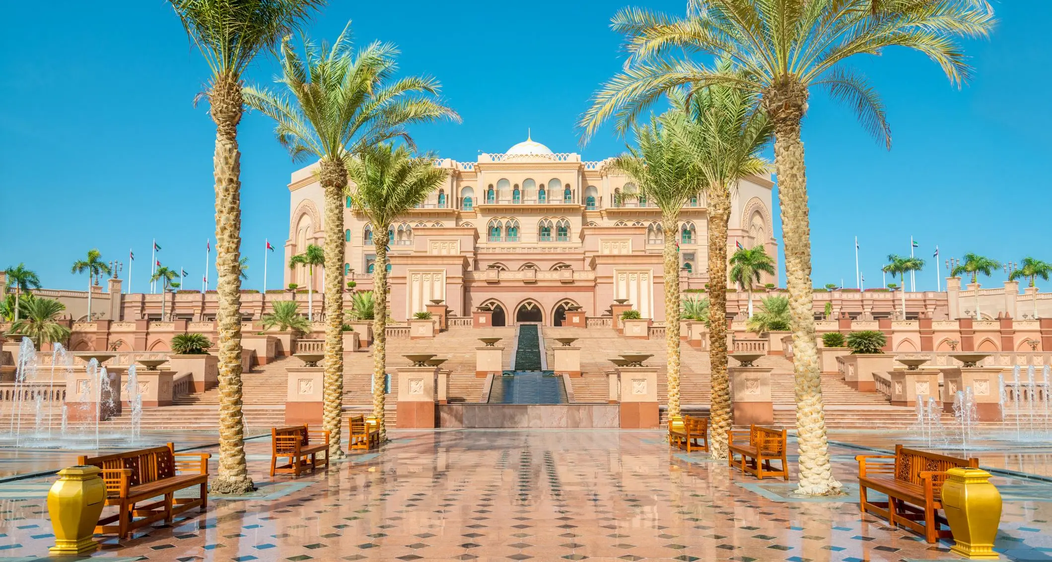 Manchester City welcomes Emirates Palace as official partner