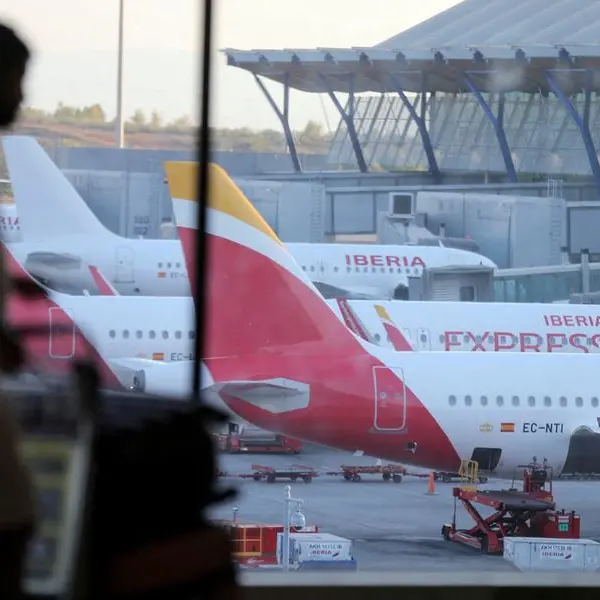 Spain airport ground service workers plan New Year strike, Iberia says