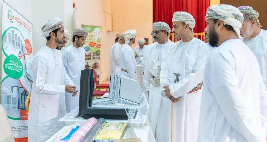 13 contracts worth RO 2mln signed between large enterprises and SMEs in Sur Industrial City