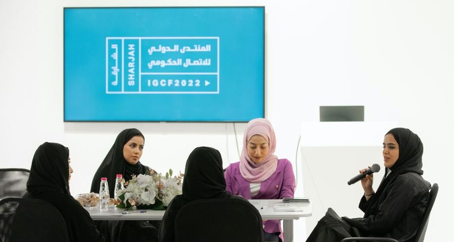 جامعة الإمارات تعقد اجتماعاً لمدراء الاتصال الحكومي: دور منصات التواصل الاجتماعي في توظيف مهارات الطلبة