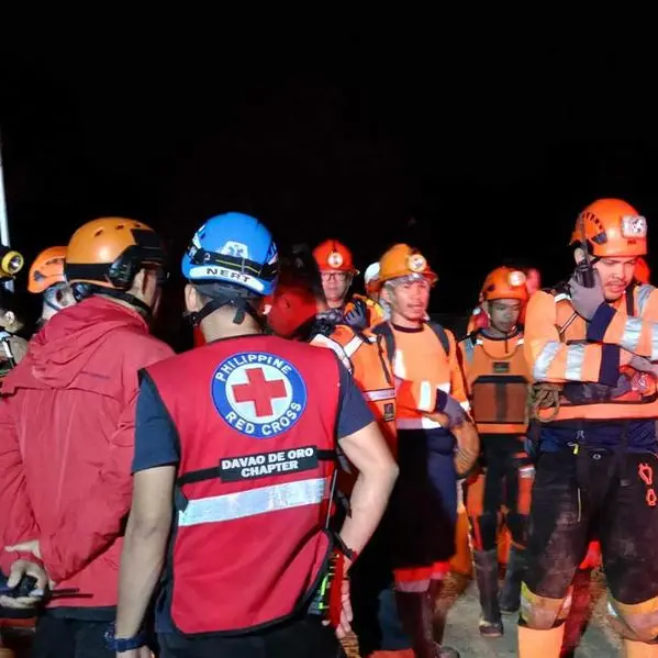 Quake halts search at Philippines landslide disaster site