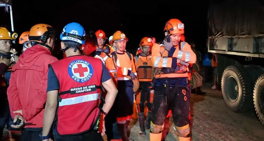 Quake halts search at Philippines landslide disaster site