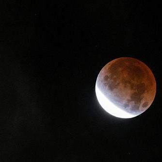 Will UAE sky-gazers see a 'blood moon' in the coming days?