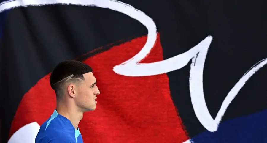 Foden clamour puts Southgate under pressure at World Cup