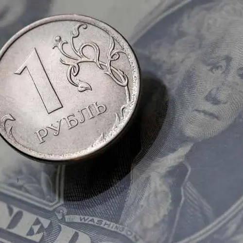 روسيا ترفع الفائدة إلى 20% بعد هبوط العملة