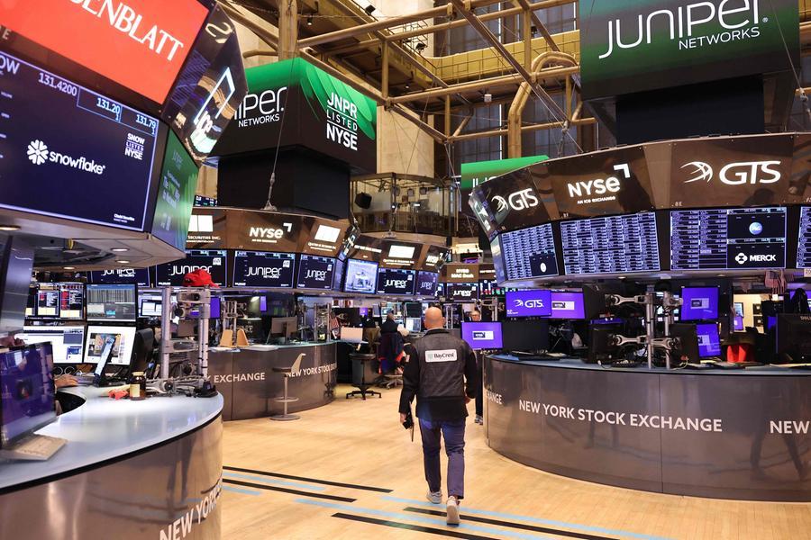 US Stocks: S&P 500, Nasdaq end at record closing highs as moderate inflation lifts rate hopes