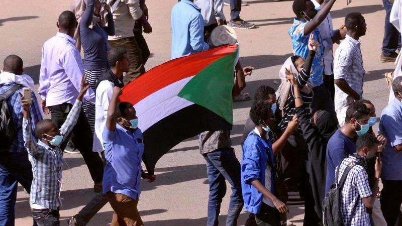 السودان: السفارة الأمريكية تحذر مواطنيها