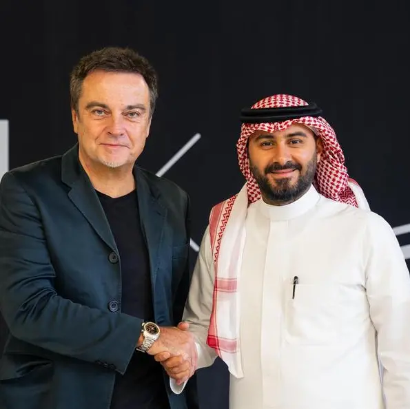 SEVEN Car Lounge becomes Official Partner of Singer in the Arabian Gulf