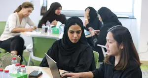 DEWA introduces its subsidiaries to its human resources investment practices