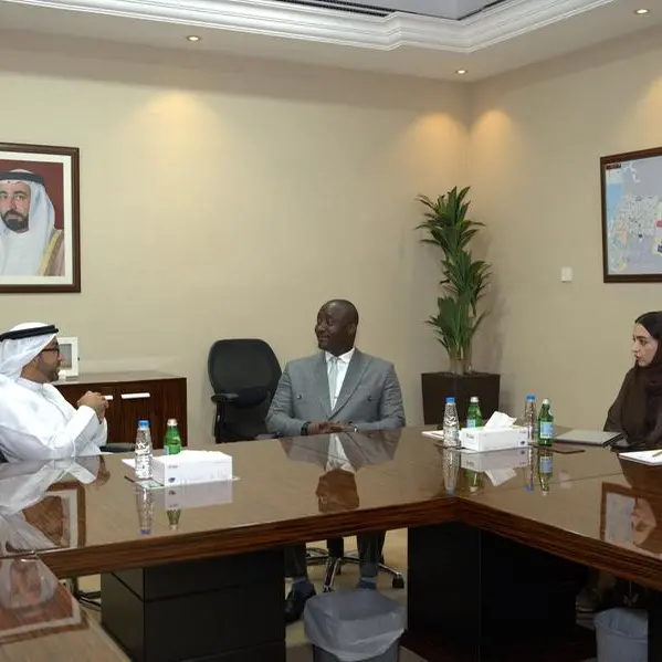 Sharjah explores cooperation with Guinean cities in higher education and civil aviation