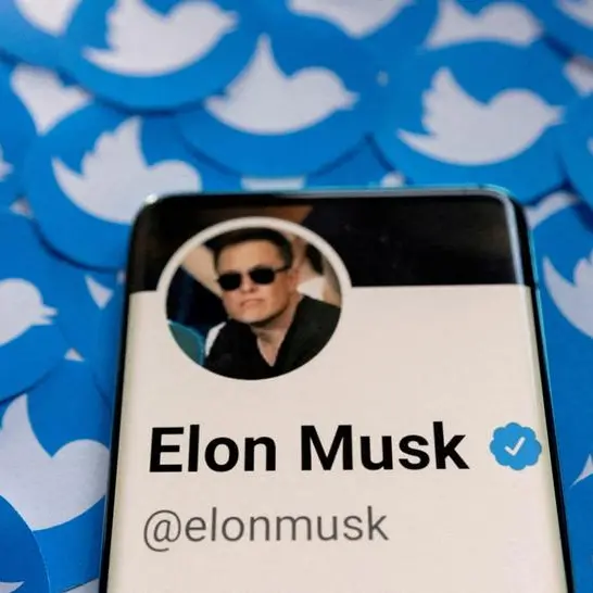 Musk warns of Twitter bankruptcy as more senior executives quit