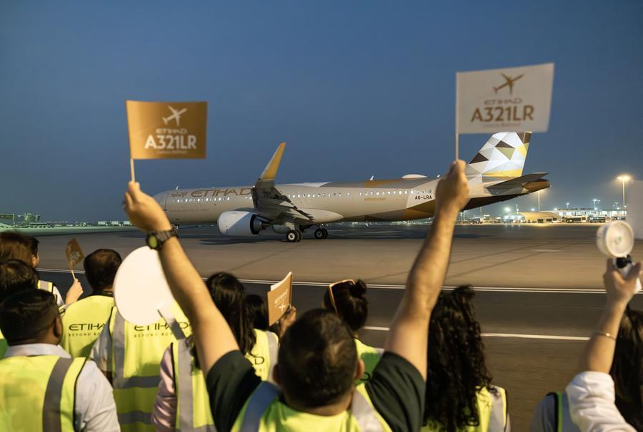 Etihad Airways je pospešil rast s rekordnimi dobavami letal