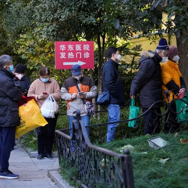 Shanghai hospital readies for 'tragic battle' with COVID