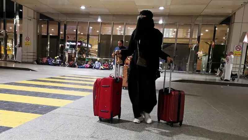 السعودية تعتزم السماح للمسافرين دخول المملكة دون تأشيرة لمدة 4 أيام