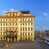 Starwood Hotels & Resorts Continues Asset-Light Strategy with the Sale of The St. Regis Florence and The Westin Excelsior Florence