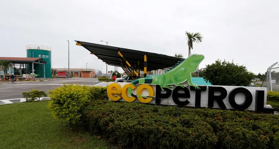 Colombia oil output down by 49,500 bpd on roadblock, companies say