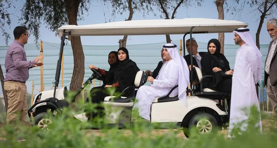 H.E. Dr. Amna Al Dahak visits ICBA to review the latest agricultural research and its contribution to enhancing national food security