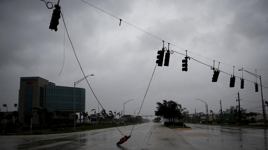 Residents search for missing after Hurricane Ian rips through Florida's Gulf Coast