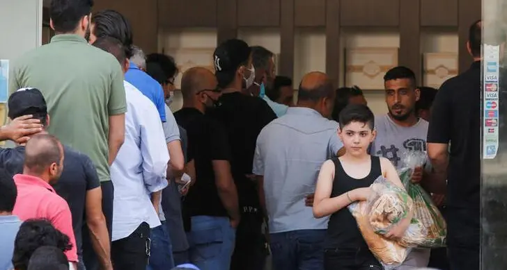 فيديو: حرب دائرة بين رغيف الخبز في لبنان والأزمات الاقتصادية .. من سينتصر؟