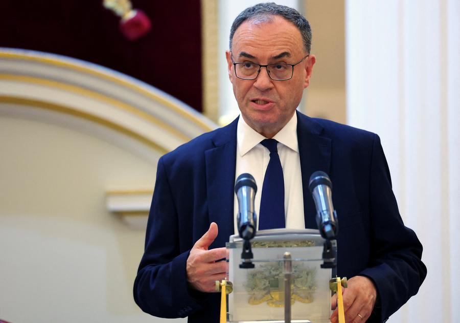 UK banks press on with tokenised deposits after BoE stablecoin warning