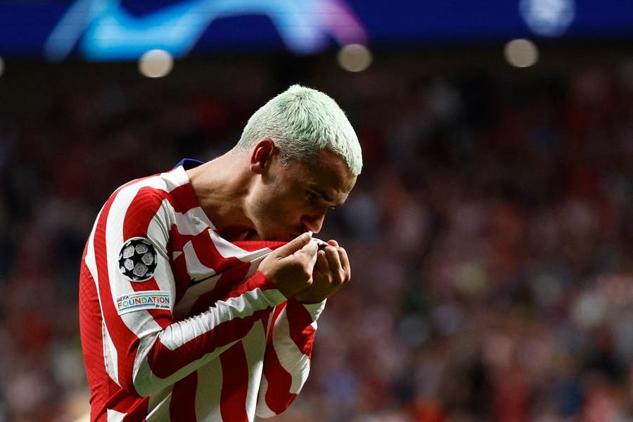 Last-gasp Griezmann goal gives Atletico win over 10-man Porto