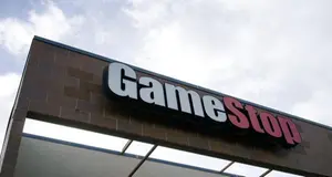 GameStop reports fall in revenue, files for 20 mln share offering