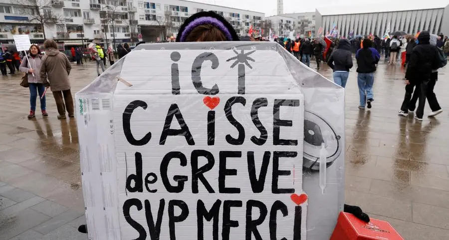 Pension protests to bring 'maximum' workers in France after government, union talks fail