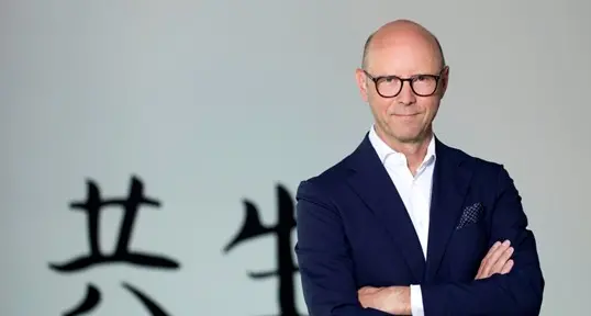 Canon EMEA appoints Peter Saak to lead Integrated Printing & Services Group