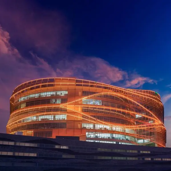 Helios completes acquisition of Omantel tower assets