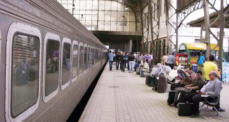 وزارة النقل المصرية تخطط لتحصيل أسعار تذاكر القطارات من الأجانب بالدولار أو اليورو