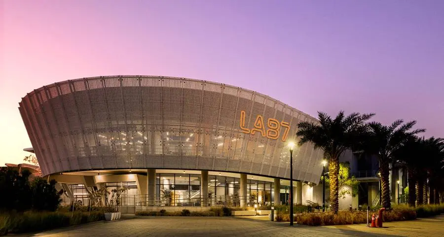 LAB7 backs Homeostasis to advance CO2 conversion into synthetic graphite