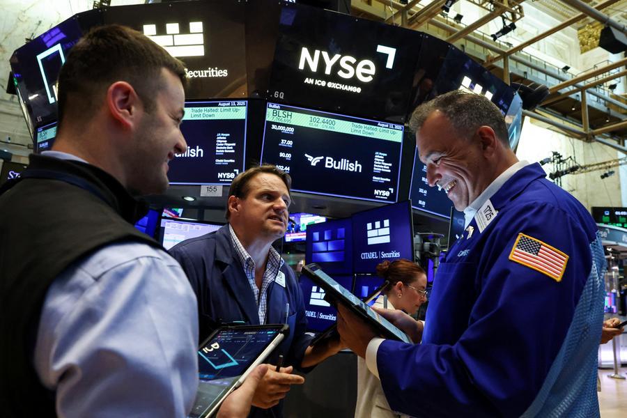 Fed rate-cut drumbeat pegs back dollar; Asian stocks take a breather